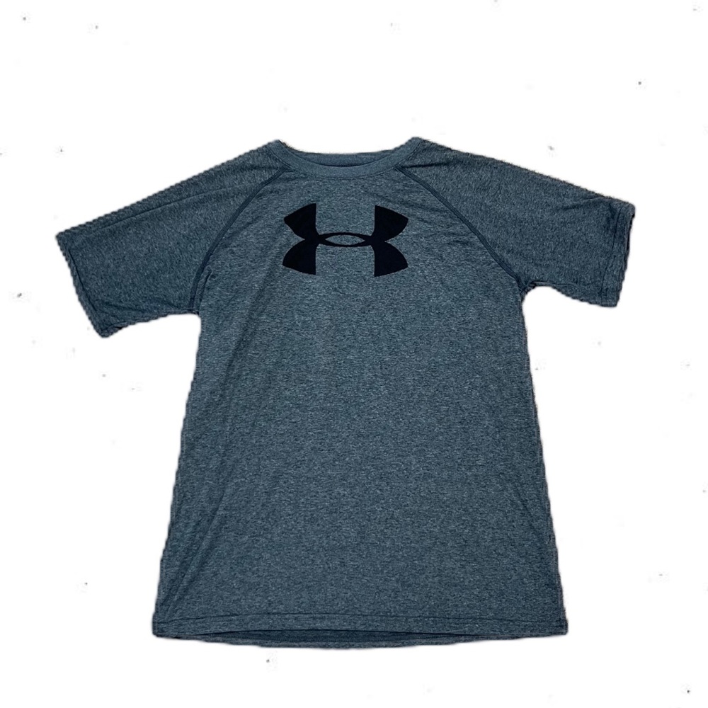 Grey Under Armour tee